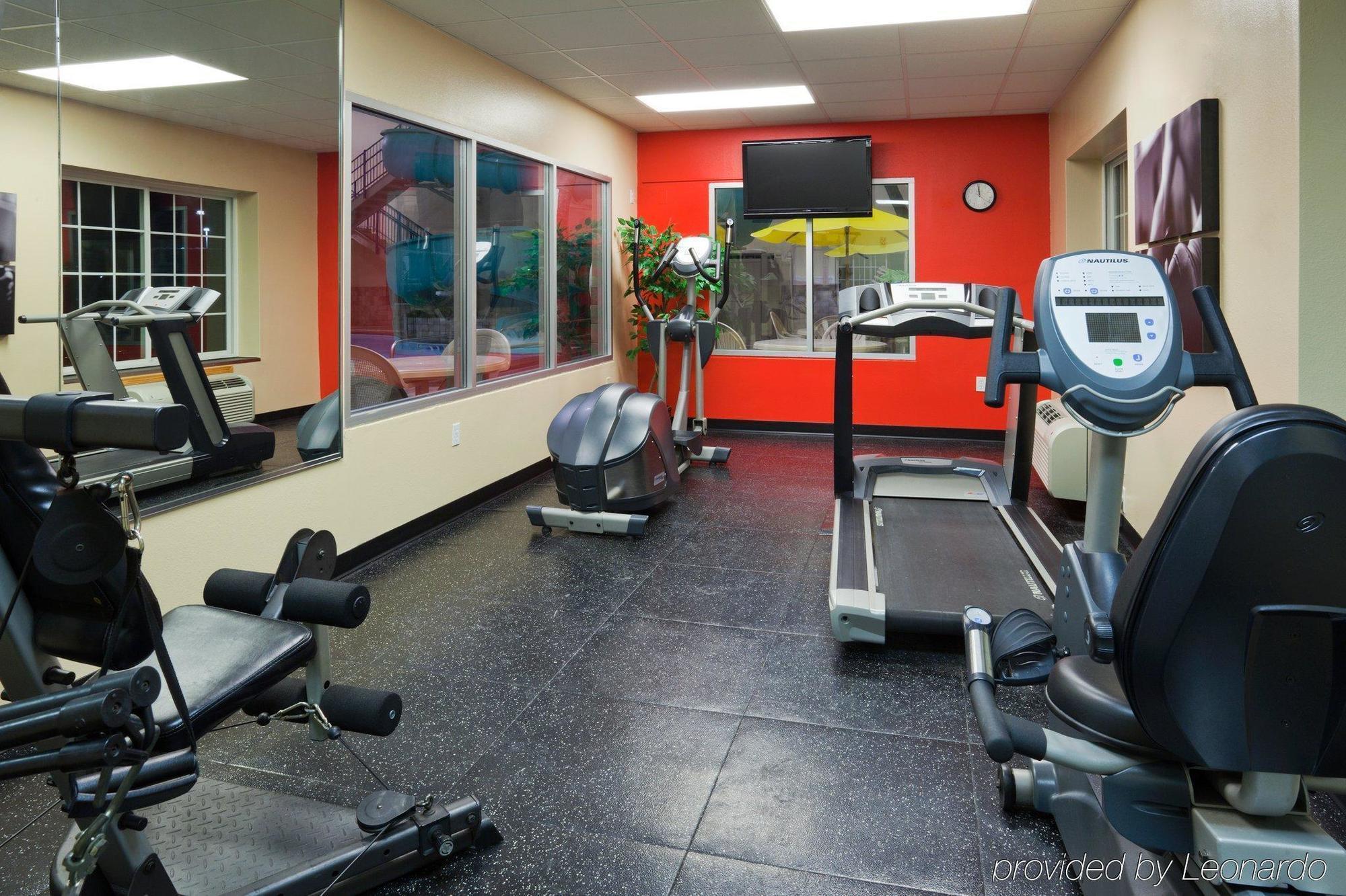 Country Inn & Suites By Radisson Bismarck Waterpark Fasilitas foto
